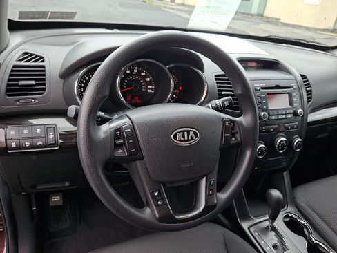 Used 2011 Kia Sorento LX w/ Convenience Pkg AWD/4WD image 11