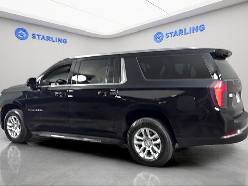 Used 2025 Chevrolet Suburban LS image 5