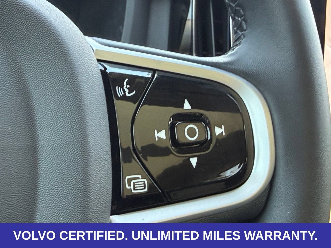 Certified 2026 Volvo XC60 B5 Plus AWD/4WD image 17