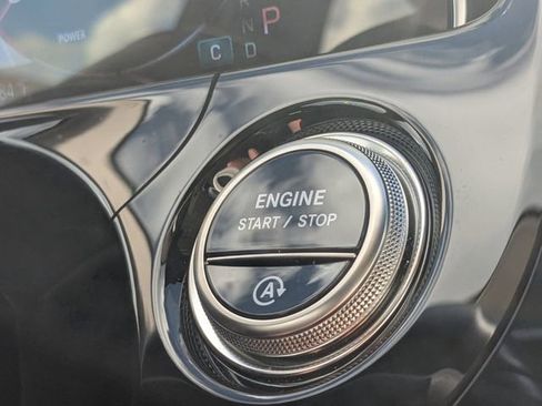 Used 2025 Mercedes-Benz E 350 4MATIC Sedan image 24