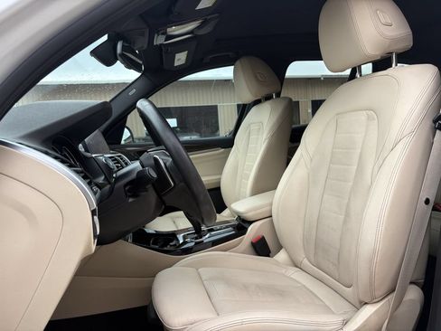 Used 2019 BMW X3 sDrive30i w/ Premium Package RWD image 12