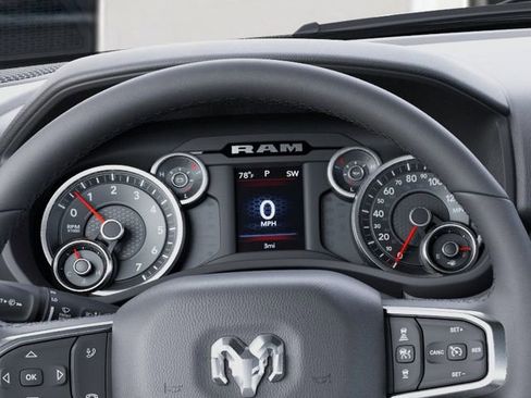 New 2026 RAM 1500 4x4 Crew Cab image 17