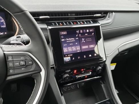 New 2026 Jeep Grand Cherokee Laredo X image 11