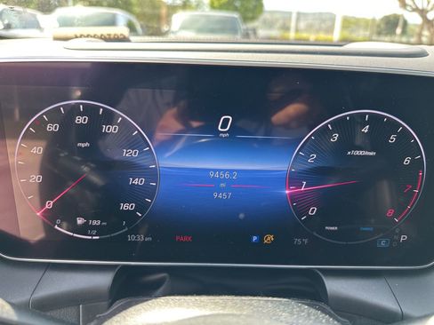 Used 2024 Mercedes-Benz GLC 300 image 7