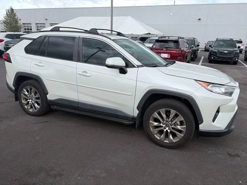 Used 2021 Toyota RAV4 XLE Premium FWD image 1