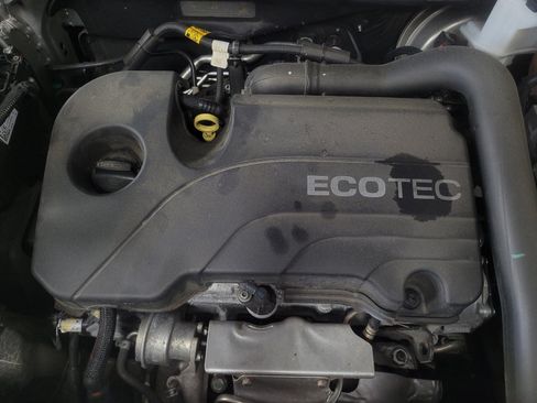 Used 2021 Chevrolet Equinox LS w/ LS Convenience Package FWD image 30