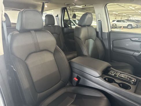 Used 2025 Honda Pilot EX-L image 26