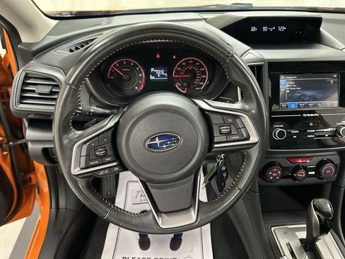 Used 2018 Subaru Crosstrek 2.0i Premium w/ Moonroof Package AWD/4WD image 4
