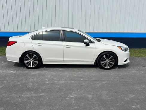 Used 2017 Subaru Legacy 2.5i Limited image 4