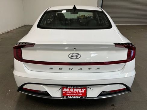 Used 2023 Hyundai Sonata SE FWD image 4