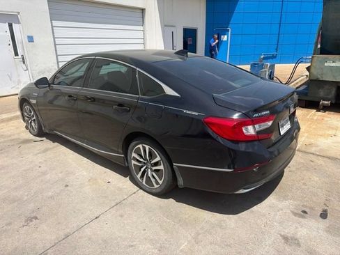 Used 2022 Honda Accord EX-L image 3