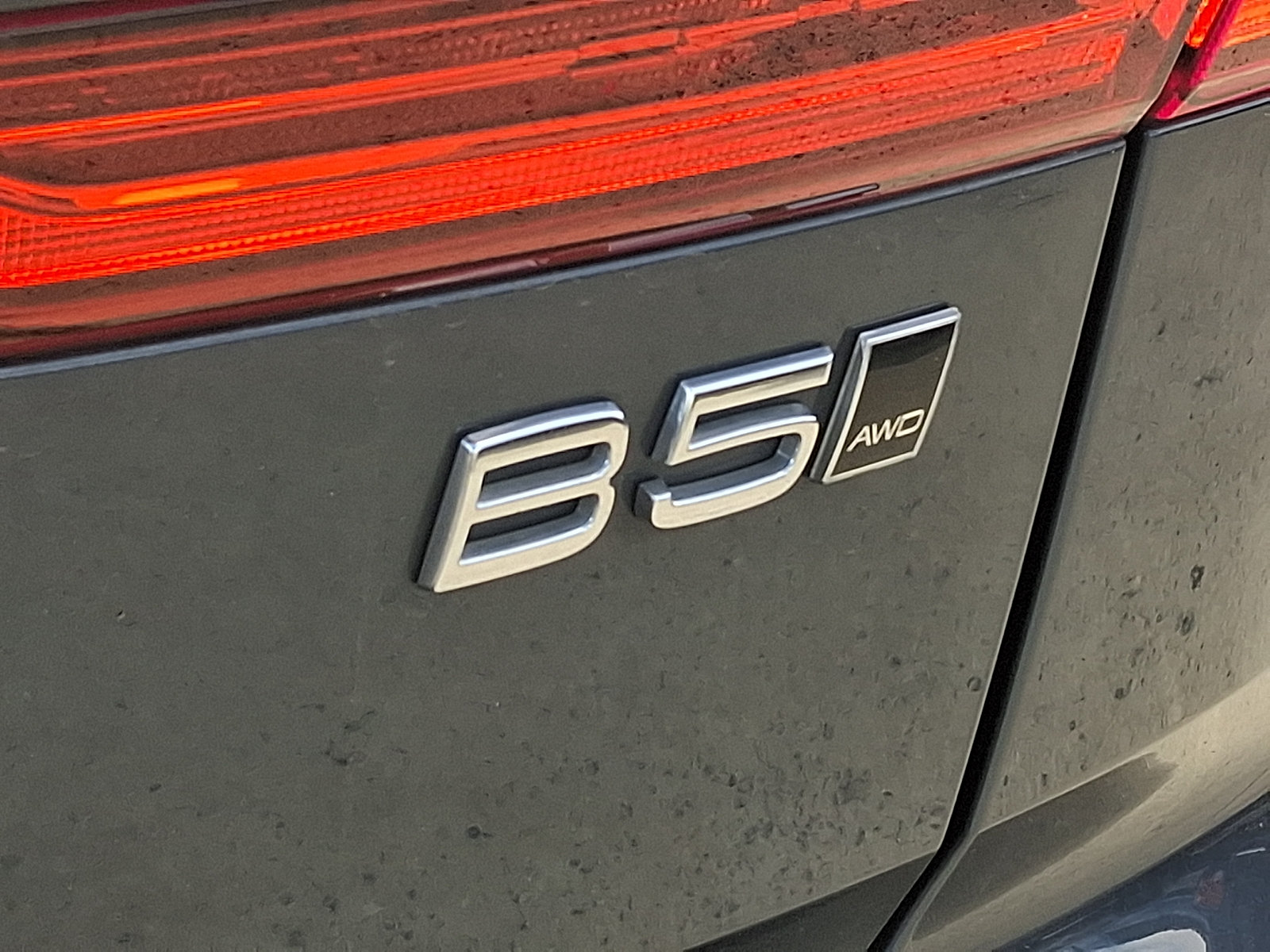 Certified 2024 Volvo XC60 B5 Plus w/ Climate Package AWD/4WD image 30