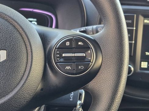 Certified 2025 Kia Soul LX image 29
