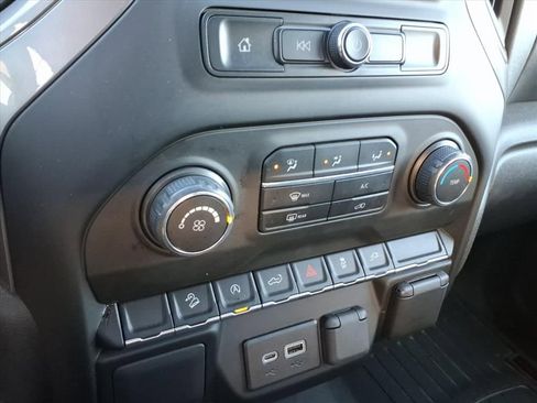 Used 2022 Chevrolet Silverado 1500 Custom Trail Boss AWD/4WD image 20