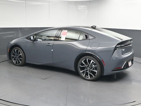 New 2026 Toyota Prius XSE Premium image 6