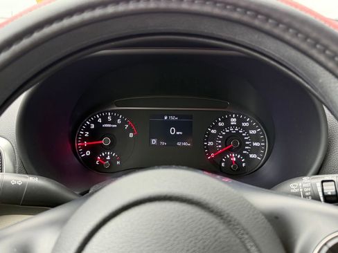Used 2022 Kia Soul LX w/ Technology Package FWD image 16