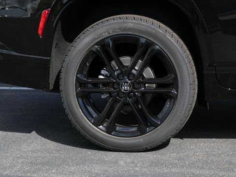 New 2026 Buick Enclave Sport Touring w/ Power Package image 22