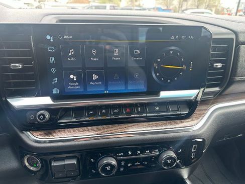 Used 2023 Chevrolet Silverado 1500 LT w/ Convenience Package II AWD/4WD image 29