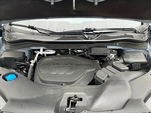 Used 2025 Honda Passport TrailSport image 9