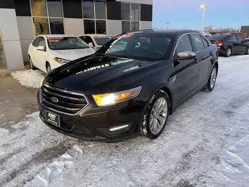 Used 2014 Ford Taurus Limited image 1