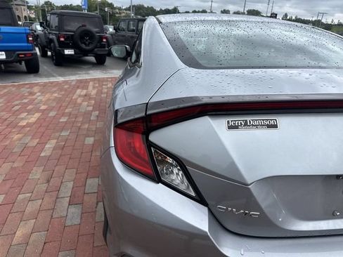 Used 2020 Honda Civic Sport image 18