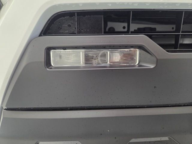 Used 2025 Toyota Camry SE w/ Convenience Package FWD image 23