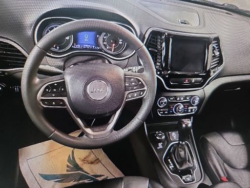 Used 2022 Jeep Cherokee Limited AWD/4WD image 11