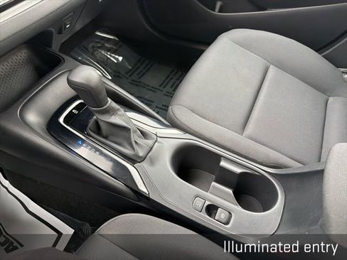 Used 2024 Toyota Corolla LE image 29