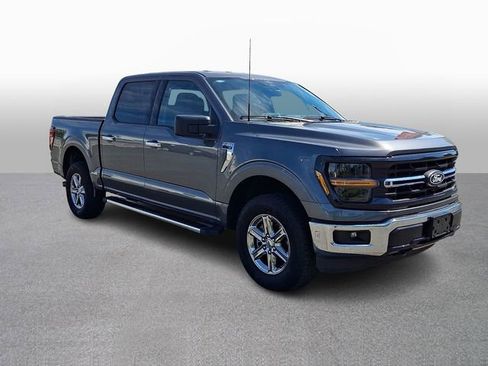 Used 2025 Ford F150 XLT w/ Equipment Group 301A Standard AWD/4WD image 3