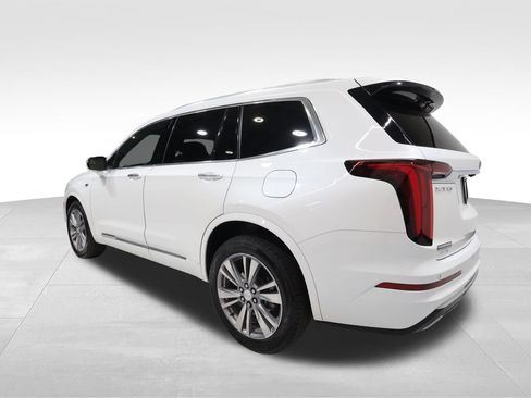Certified 2024 Cadillac XT6 Premium Luxury AWD/4WD image 2