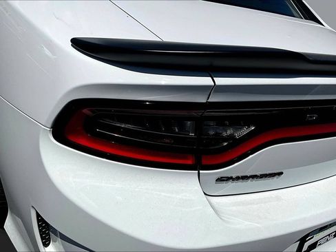 Used 2020 Dodge Charger Scat Pack RWD image 19