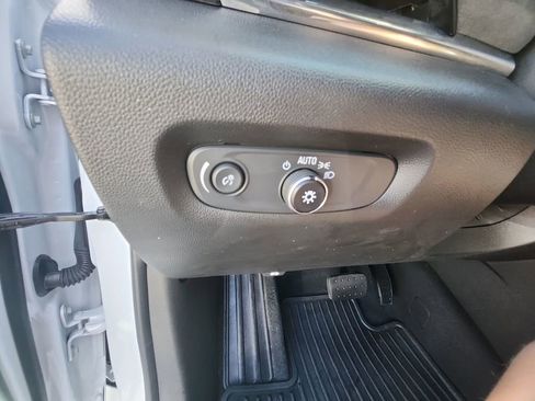 Certified 2023 Chevrolet Traverse High Country image 22