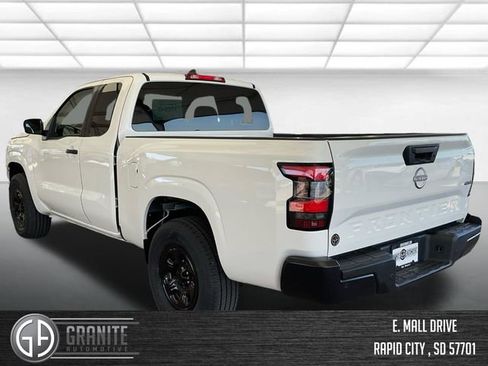 Used 2025 Nissan Frontier S image 7