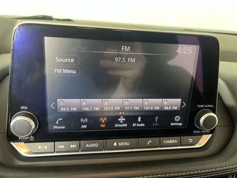 Used 2021 Nissan Rogue SV w/ Premium Package AWD/4WD image 14