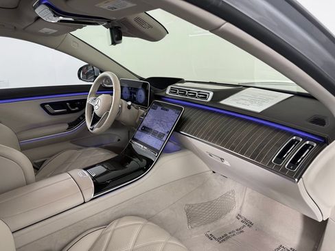 Used 2022 Mercedes-Benz Maybach S 580 4MATIC image 32