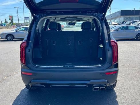 Used 2022 Kia Telluride SX w/ SX Prestige Package AWD/4WD image 12