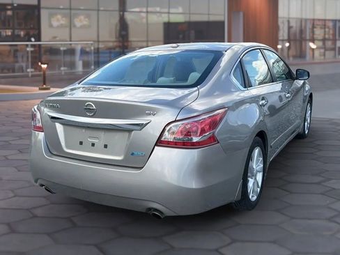 Used 2013 Nissan Altima 2.5 SV w/ 2.5SV Convenience Pkg FWD image 10