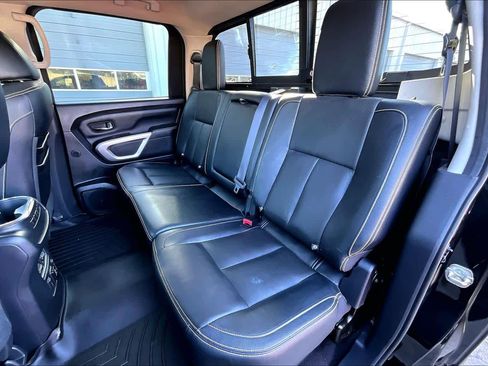 Used 2017 Nissan Titan PRO-4X w/ Pro-4x Convenience Package image 20