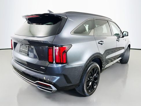 Certified 2023 Kia Sorento SX AWD/4WD image 7