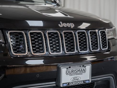 Used 2020 Jeep Grand Cherokee Limited w/ Luxury Group II image 15