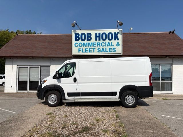 Used 2025 RAM ProMaster 2500 w/ U-Haul Equipment Group FWD image 24
