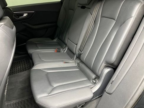 Used 2022 Audi Q8 Prestige w/ Prestige Package AWD/4WD image 21