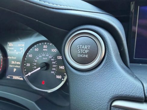 Used 2018 Lexus IS 300 w/ Comfort Package RWD image 13