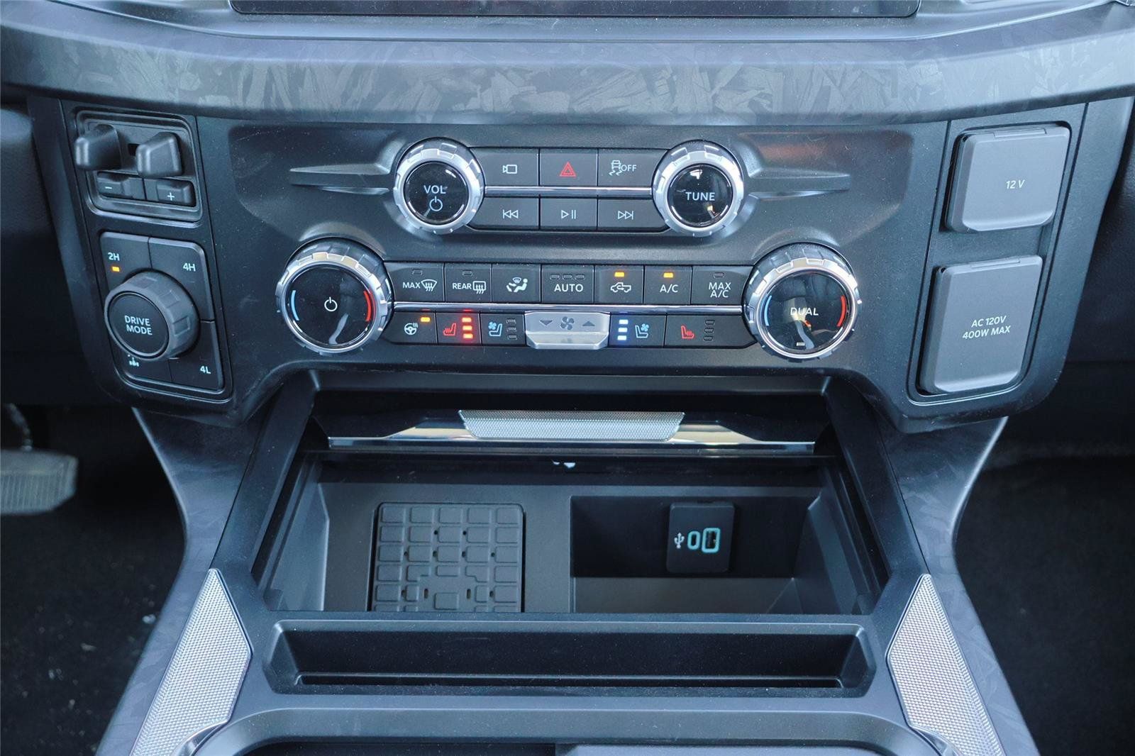 New 2025 Ford F250 Lariat w/ Lariat Ultimate Package AWD/4WD image 36