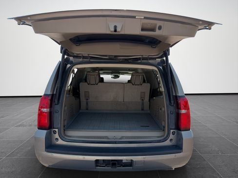 Used 2017 Chevrolet Suburban LT AWD/4WD image 25