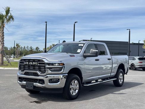 Used 2026 RAM 2500 Big Horn AWD/4WD image 7