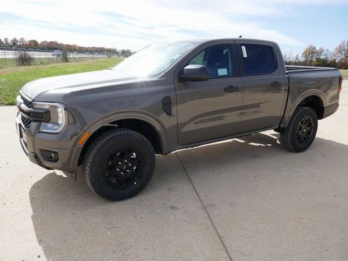 New 2025 Ford Ranger XLT w/ FX4 Off-Road Package image 7