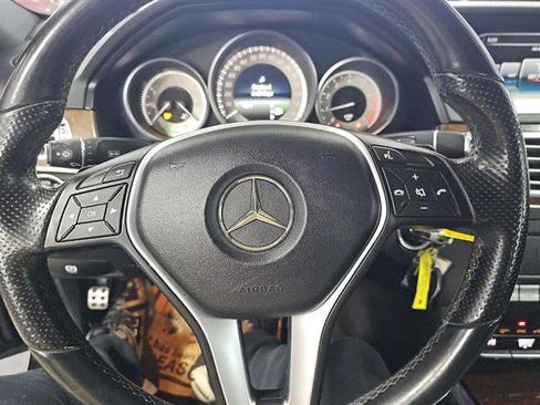 Used 2016 Mercedes-Benz E 350 4MATIC w/ Premium Package image 5