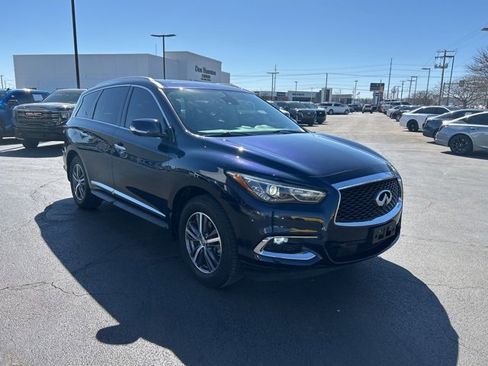 Used 2019 INFINITI QX60 Luxe w/ Essential Package image 4