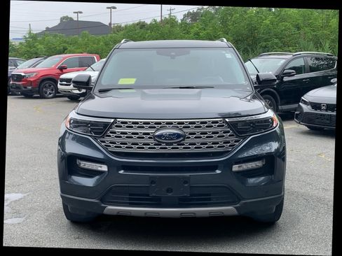 Used 2022 Ford Explorer Limited w/ Limited Technology Package image 11